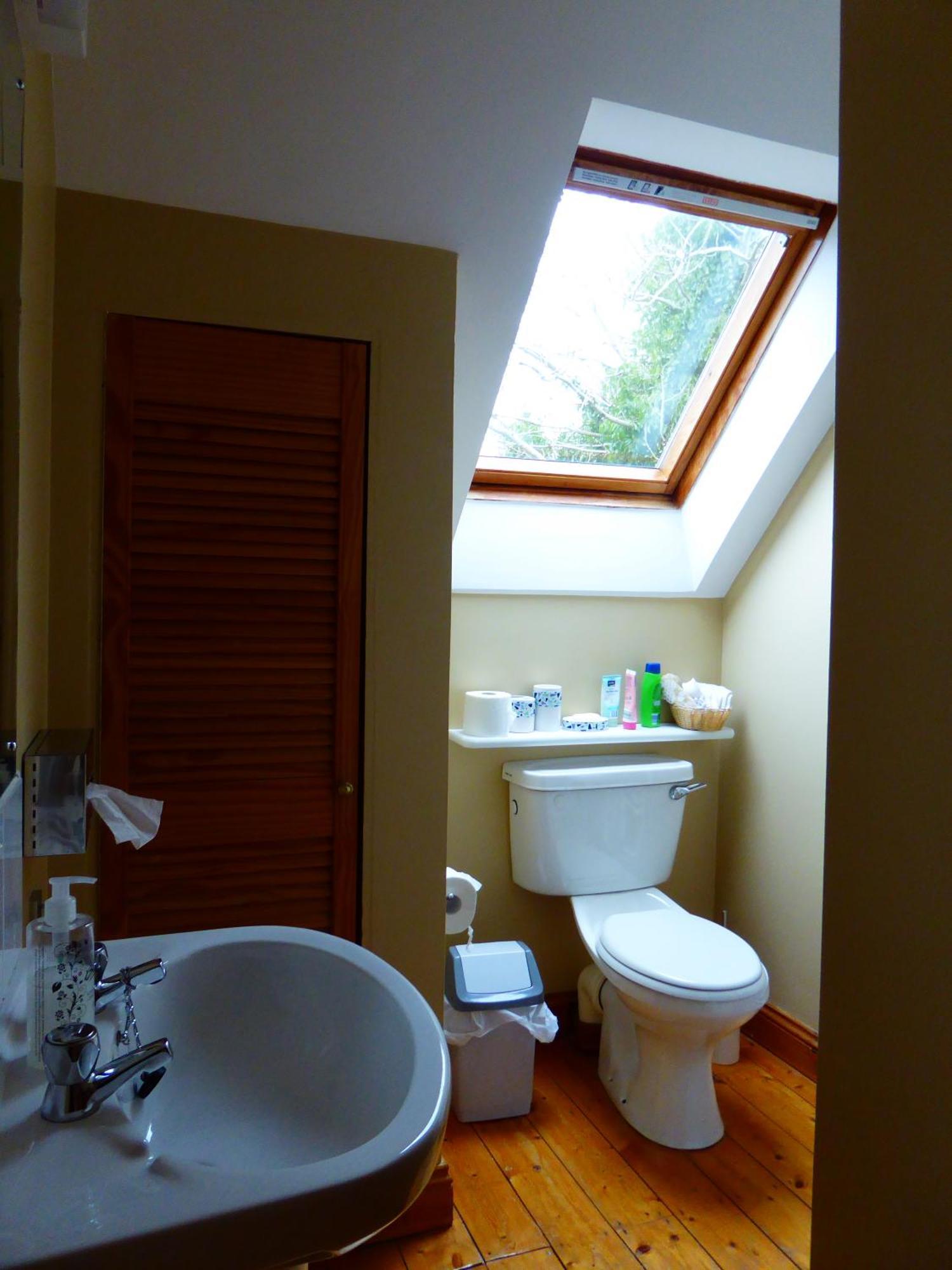Camillaun Lodge With Lough Corrib Boat Hire Oughterard Habitación foto